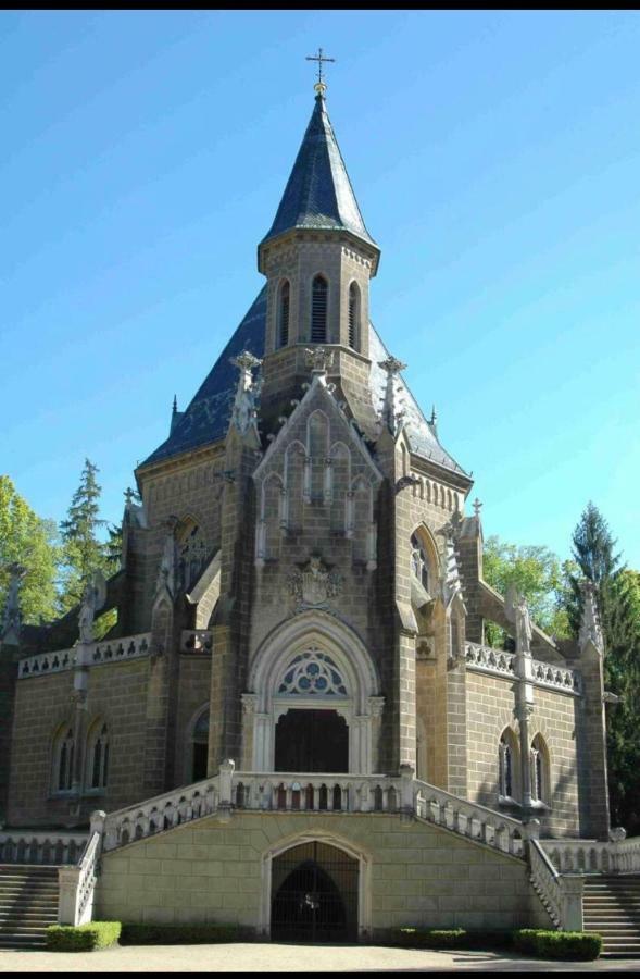 Apartman Na Lukach - Kopretina Třeboň Exterior foto