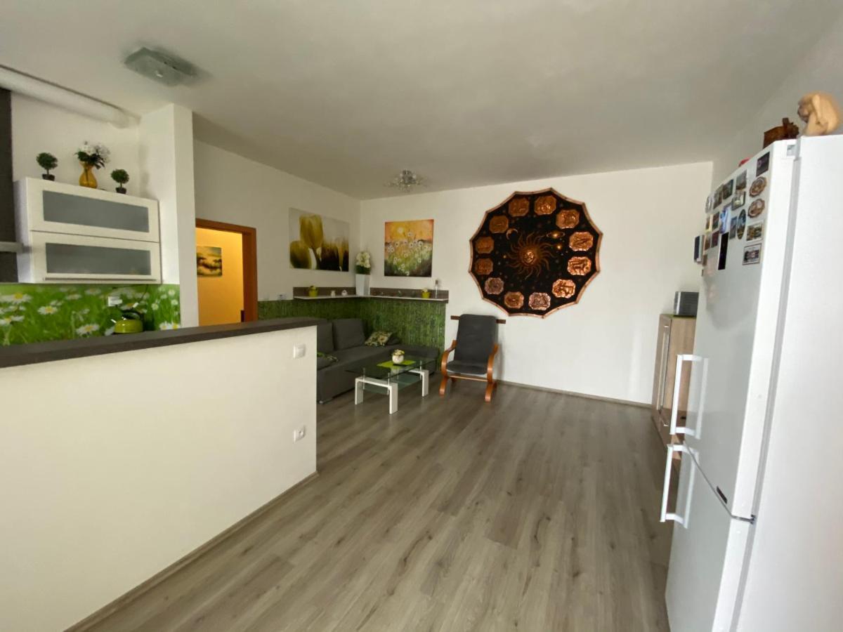 Apartman Na Lukach - Kopretina Třeboň Exterior foto