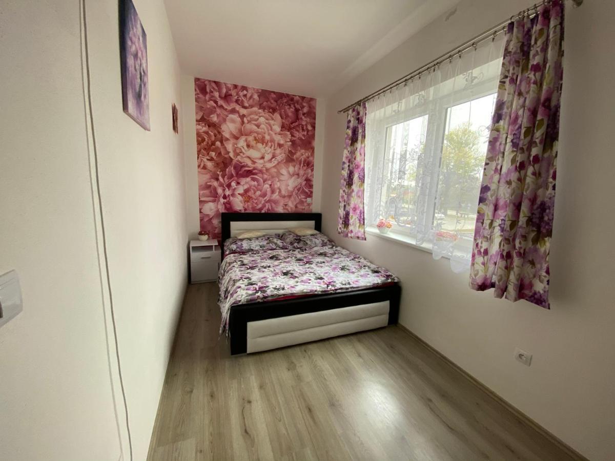 Apartman Na Lukach - Kopretina Třeboň Exterior foto